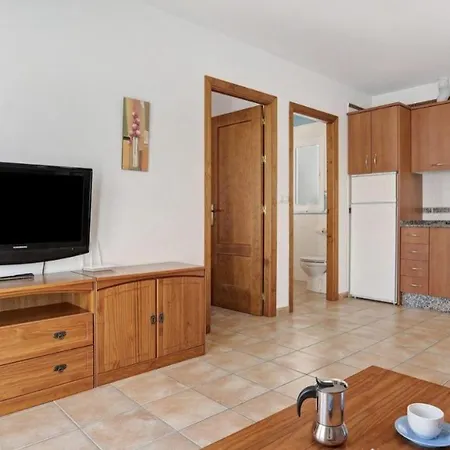 Apartment Apartamento Perez Zara 6 *